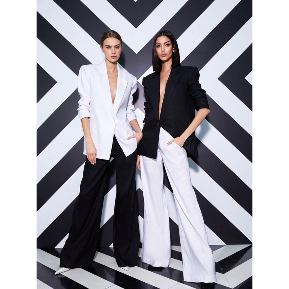 Alice + Olivia Shan White Linen Rolled Cuff Blazer Jacket - Picture 4 of 14